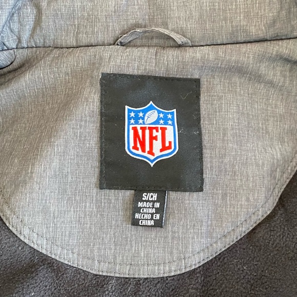 NFL 49ers Gray Hooded Water Resistant Zip Up Jacket - Picture 7 of 12